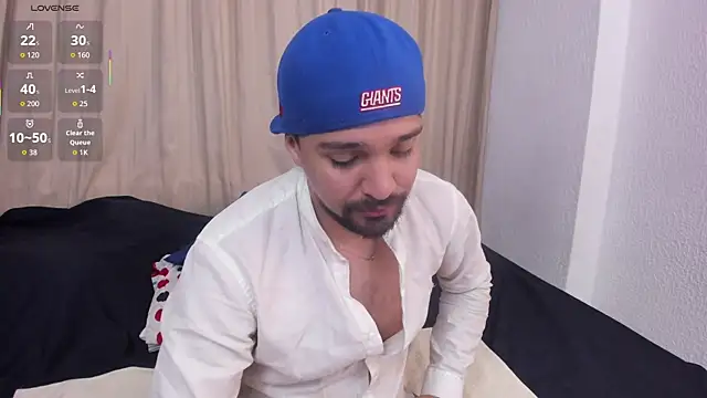 Snapshot of max_ed chatting on 06/18/26, 11:25 max ed online show from 06/18/26, 11:25