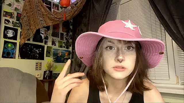 YourFavoriteAltgirl online show from 05/21/26, 09:33