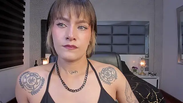 Snapshot of Mrs_Regina_clk chatting on 06/16/26, 03:20 Mrs Regina clk online show from 06/16/26, 03:20