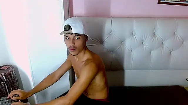 Angel foxc13 online show from 06/12/26, 04:39
