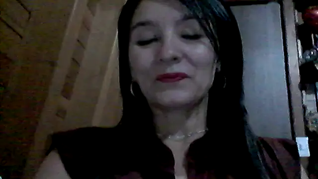 Snapshot of Anlly_garcia002 chatting on 07/07/26, 01:52 Anlly garcia002 online show from 07/07/26, 01:52