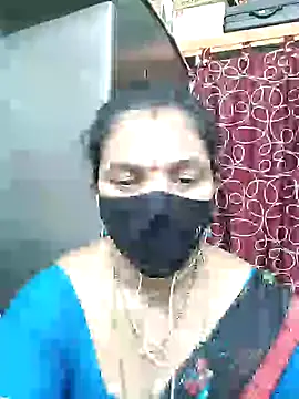 Snapshot of Leela_555 chatting on 07/15/26, 02:00 Leela 555 online show from 07/15/26, 02:00