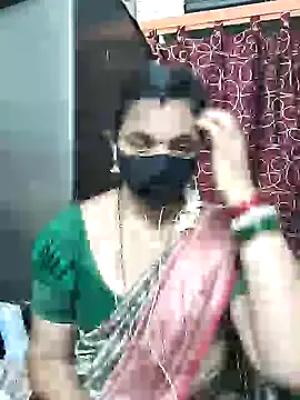 Snapshot of Leela_555 chatting on 07/18/26, 07:01 Leela 555 online show from 07/18/26, 07:01