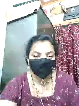 Snapshot of Leela_555 chatting on 07/18/26, 10:46 Leela 555 online show from 07/18/26, 10:46