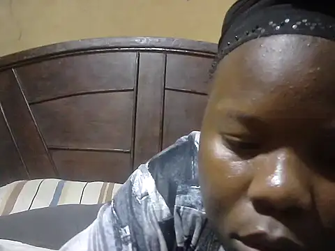 Snapshot of sexykendy03 chatting on 06/17/26, 04:08 sexykendy03 online show from 06/17/26, 04:08