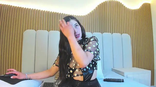 Snapshot of Rosa_Aura chatting on 07/08/26, 03:22 Rosa Aura online show from 07/08/26, 03:22