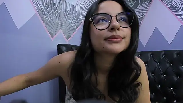 Snapshot of AuroraGreyy chatting on 07/03/26, 11:38 AuroraGreyy online show from 07/03/26, 11:38