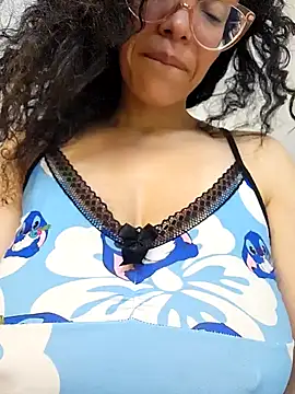 LUCI LOVE online show from 12/04/24, 11:41