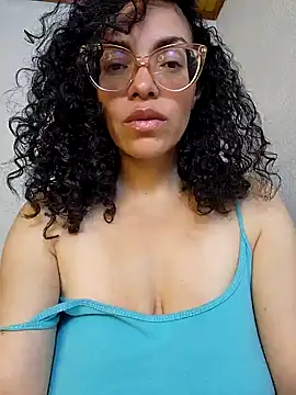 LUCI LOVE online show from 01/02/25, 07:07