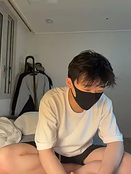 Snapshot of k-kinky chatting on 06/04/26, 04:57 k-kinky online show from 06/04/26, 04:57