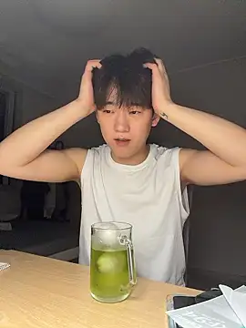 Snapshot of k-kinky chatting on 06/07/26, 04:44 k-kinky online show from 06/07/26, 04:44