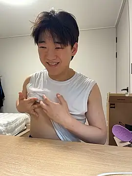 Snapshot of k-kinky chatting on 06/17/26, 04:08 k-kinky online show from 06/17/26, 04:08