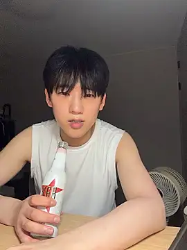 Snapshot of k-kinky chatting on 06/27/26, 06:02 k-kinky online show from 06/27/26, 06:02