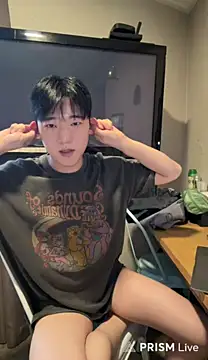 Snapshot of k-kinky chatting on 07/31/26, 10:25 k-kinky online show from 07/31/26, 10:25