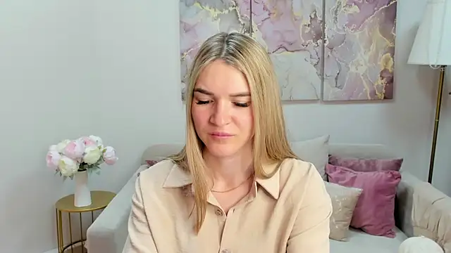 RoxyReignn online show from 07/05/26, 09:00