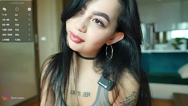 Snapshot of feelitann chatting on 06/16/26, 05:43 feelitann online show from 06/16/26, 05:43