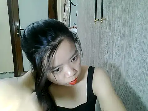 Snapshot of Nellid079 chatting on 06/05/26, 03:51 Nellid079 online show from 06/05/26, 03:51