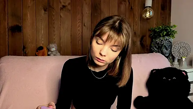 Snapshot of IvoryPesante chatting on 06/02/26, 09:11 IvoryPesante online show from 06/02/26, 09:11