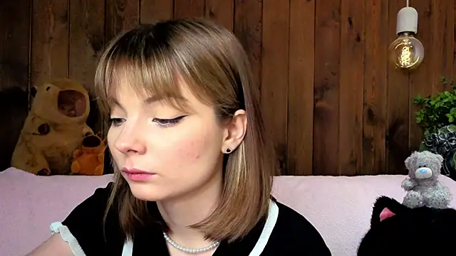 Snapshot of IvoryPesante chatting on 06/13/26, 07:56 IvoryPesante online show from 06/13/26, 07:56