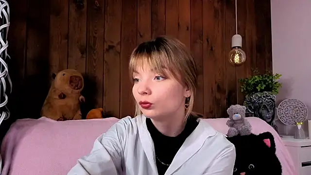 Snapshot of IvoryPesante chatting on 06/14/26, 08:22 IvoryPesante online show from 06/14/26, 08:22