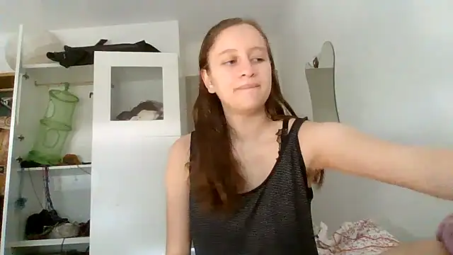 Snapshot of SoftieSophie chatting on 06/28/26, 06:19 SoftieSophie online show from 06/28/26, 06:19