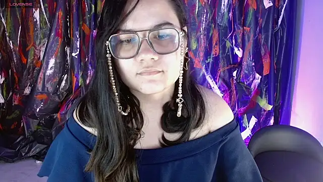 Snapshot of Miss__cherry_ chatting on 05/27/26, 01:19 Miss cherry online show from 05/27/26, 01:19