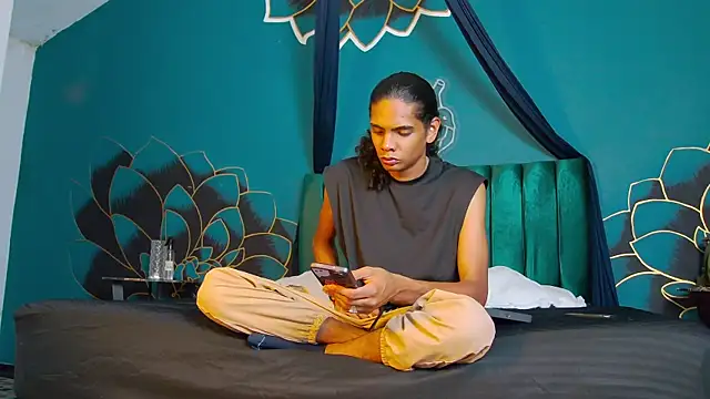 Snapshot of maxi_max0 chatting on 07/16/26, 07:31 maxi max0 online show from 07/16/26, 07:31