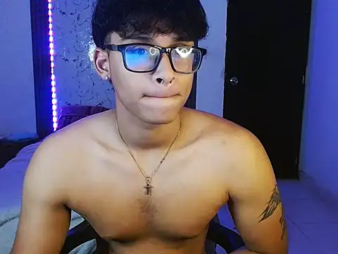 Snapshot of Mr_yisuzz chatting on 05/27/26, 11:29 Mr yisuzz online show from 05/27/26, 11:29