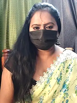 Snapshot of Meera_mia chatting on 06/04/26, 06:36 Meera mia online show from 06/04/26, 06:36