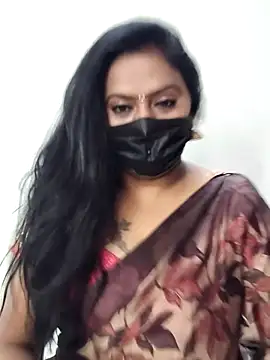 Snapshot of Meera_mia chatting on 06/23/26, 07:39 Meera mia online show from 06/23/26, 07:39