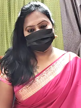 Snapshot of Meera_mia chatting on 07/06/26, 01:52 Meera mia online show from 07/06/26, 01:52
