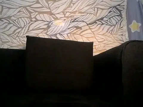 Snapshot of Thia_bunny chatting on 06/25/26, 02:32 Thia bunny online show from 06/25/26, 02:32