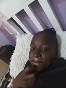 Snapshot of Ebonylouisa chatting on 07/18/26, 08:34 Ebonylouisa online show from 07/18/26, 08:34