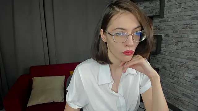 eva sicret online show from 06/22/26, 10:12