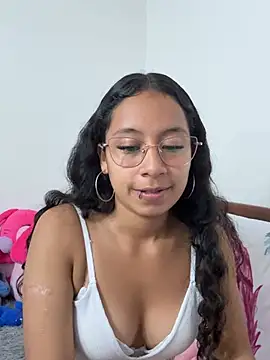 Violetlove  online show from 06/24/26, 04:00