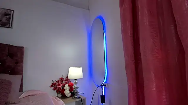 Snapshot of Mia_Nova5 chatting on 06/21/26, 11:57 Mia Nova5 online show from 06/21/26, 11:57