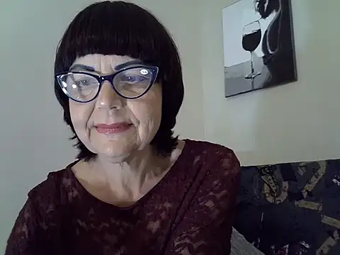 Snapshot of Marys3773 chatting on 07/17/26, 11:17 Marys3773 online show from 07/17/26, 11:17