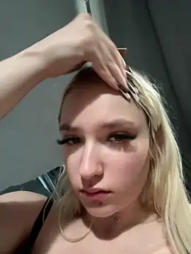 lisacryss3 online show from 05/31/26, 02:53