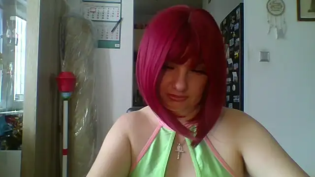 Snapshot of MeganFlirt chatting on 07/08/26, 09:25 MeganFlirt online show from 07/08/26, 09:25