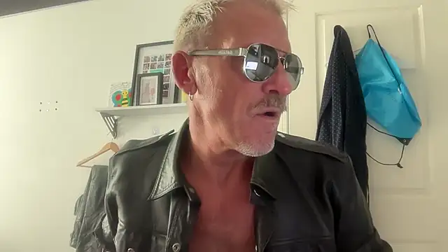 NottsLeather online show from 07/11/26, 04:43