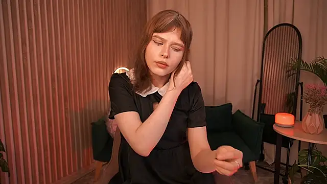 LunaSilvermoon online show from 06/05/26, 06:52