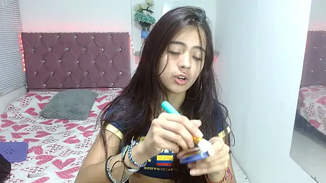 Snapshot of sofiacumgil chatting on 07/07/26, 12:53 sofiacumgil online show from 07/07/26, 12:53