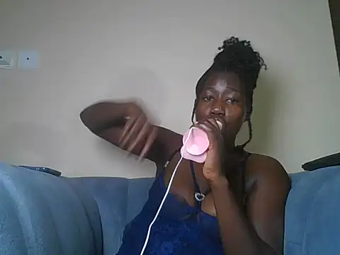 Silky aura online show from 05/26/26, 10:17