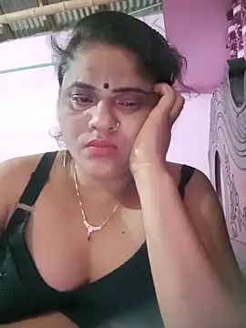 Snapshot of Maya_Vabi chatting on 06/19/26, 11:41 Maya Vabi online show from 06/19/26, 11:41
