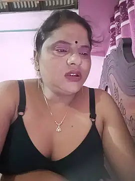 Snapshot of Maya_Vabi chatting on 07/25/26, 02:14 Maya Vabi online show from 07/25/26, 02:14