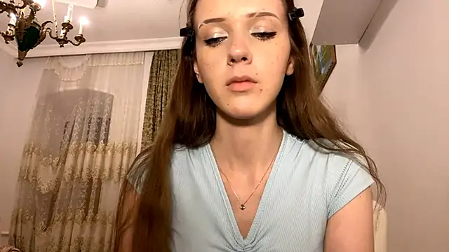 ElouiseBenhaim online show from 06/23/26, 05:44