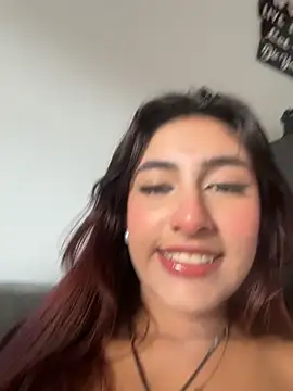 Snapshot of velariasoft_ chatting on 07/17/26, 04:12 velariasoft online show from 07/17/26, 04:12