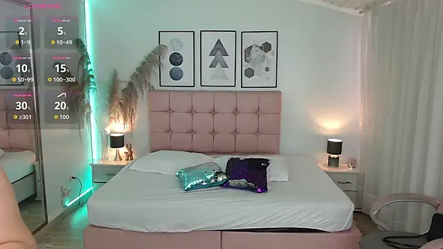 Snapshot of LilMoon_ chatting on 07/30/26, 02:27 LilMoon online show from 07/30/26, 02:27