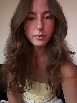 gymgirllaura online show from 07/07/26, 06:01