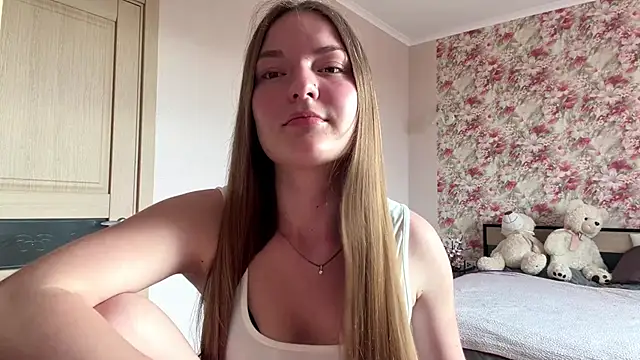 Snapshot of lizzzanatooo chatting on 06/14/26, 03:36 lizzzanatooo online show from 06/14/26, 03:36
